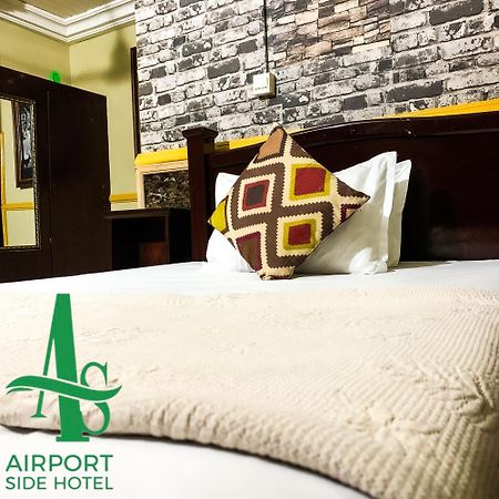 Airport Side Hotel アクラ エクステリア 写真