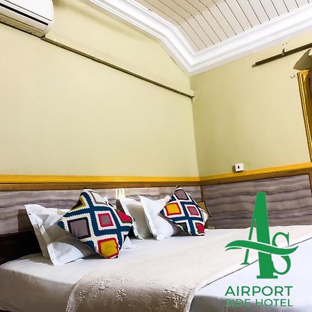 Airport Side Hotel アクラ エクステリア 写真