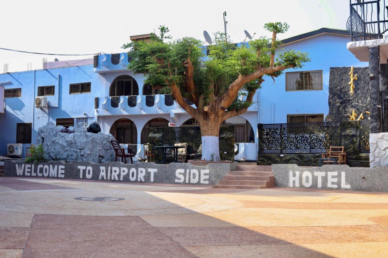 Airport Side Hotel アクラ エクステリア 写真