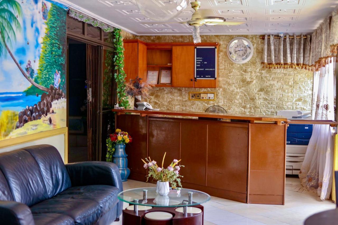Airport Side Hotel アクラ エクステリア 写真