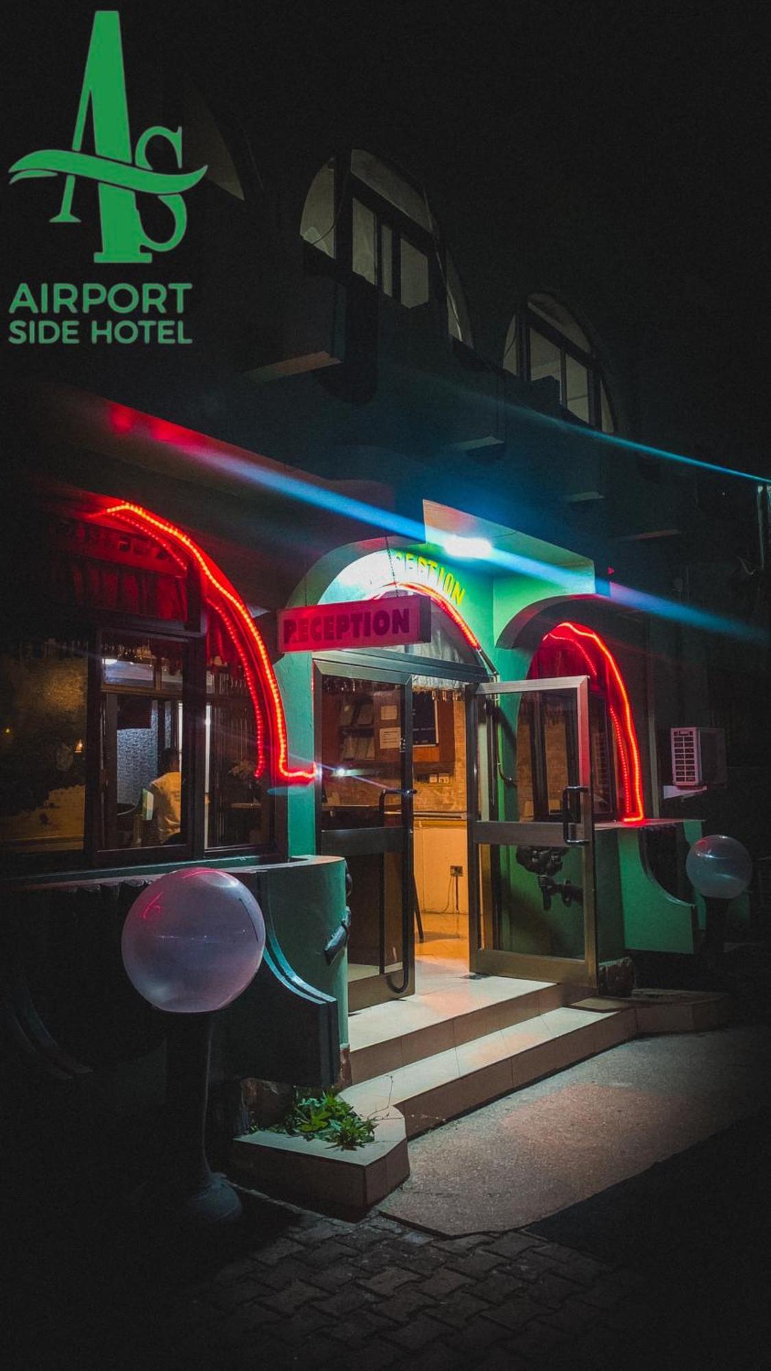 Airport Side Hotel アクラ エクステリア 写真