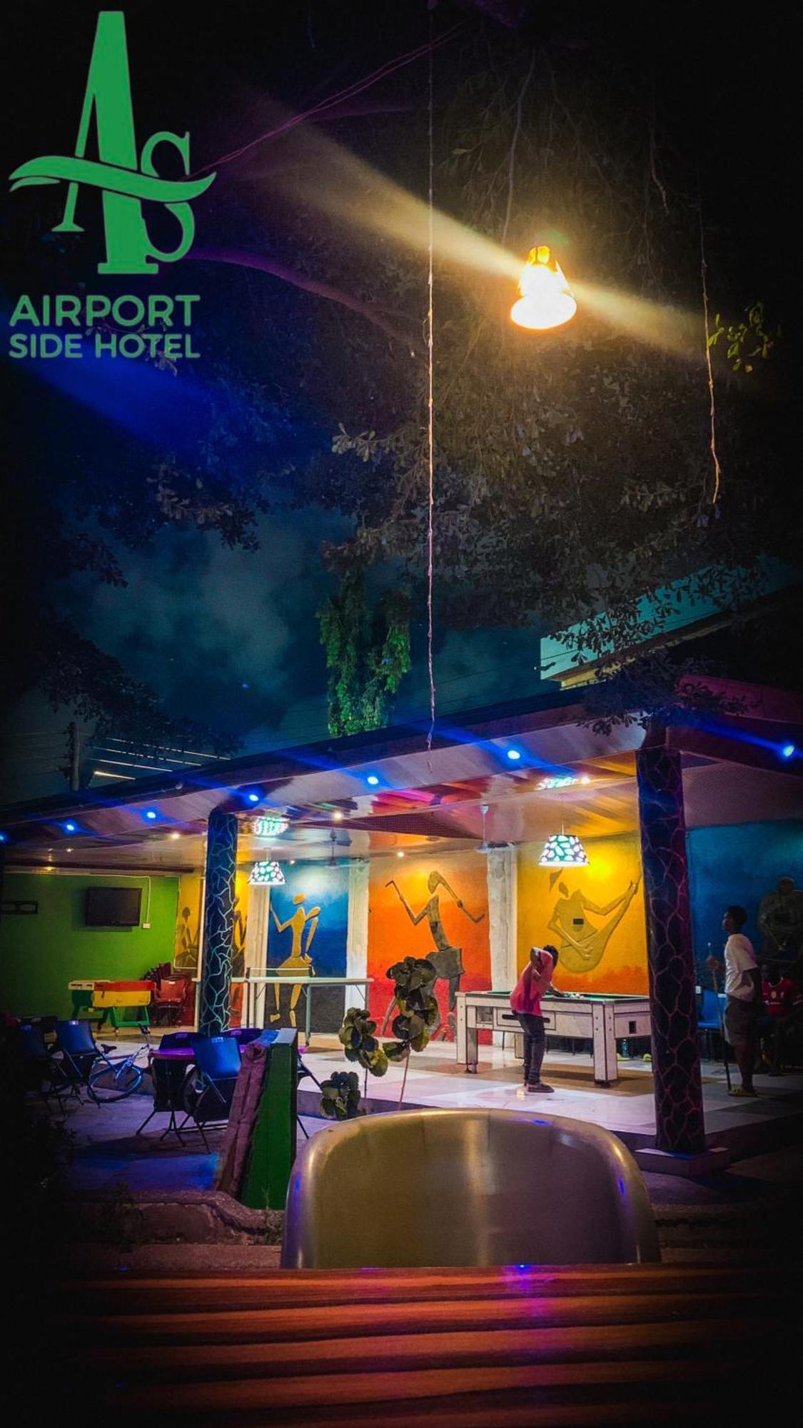 Airport Side Hotel アクラ エクステリア 写真